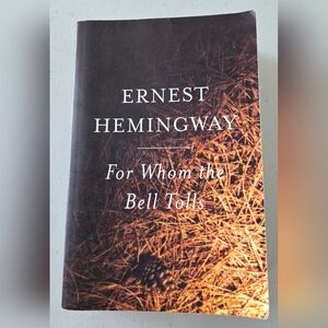 📚 Ernest Hemingway 'For Whom the Bell Tolls' Classic Book